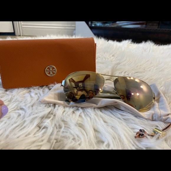 Tory Burch Sunglasses - Picture 5 of 5